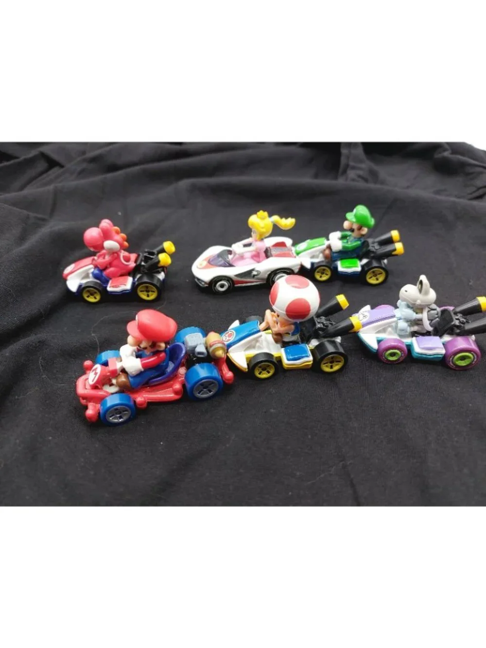 Hot Wheels Mario Kart Lot Of 6 Mario, Yoshi, Bones, Peaches, Lugi  Toad